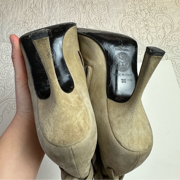 Versace tan suede pointed toe high heel ankle boots sz 38 - Picture 5 of 9